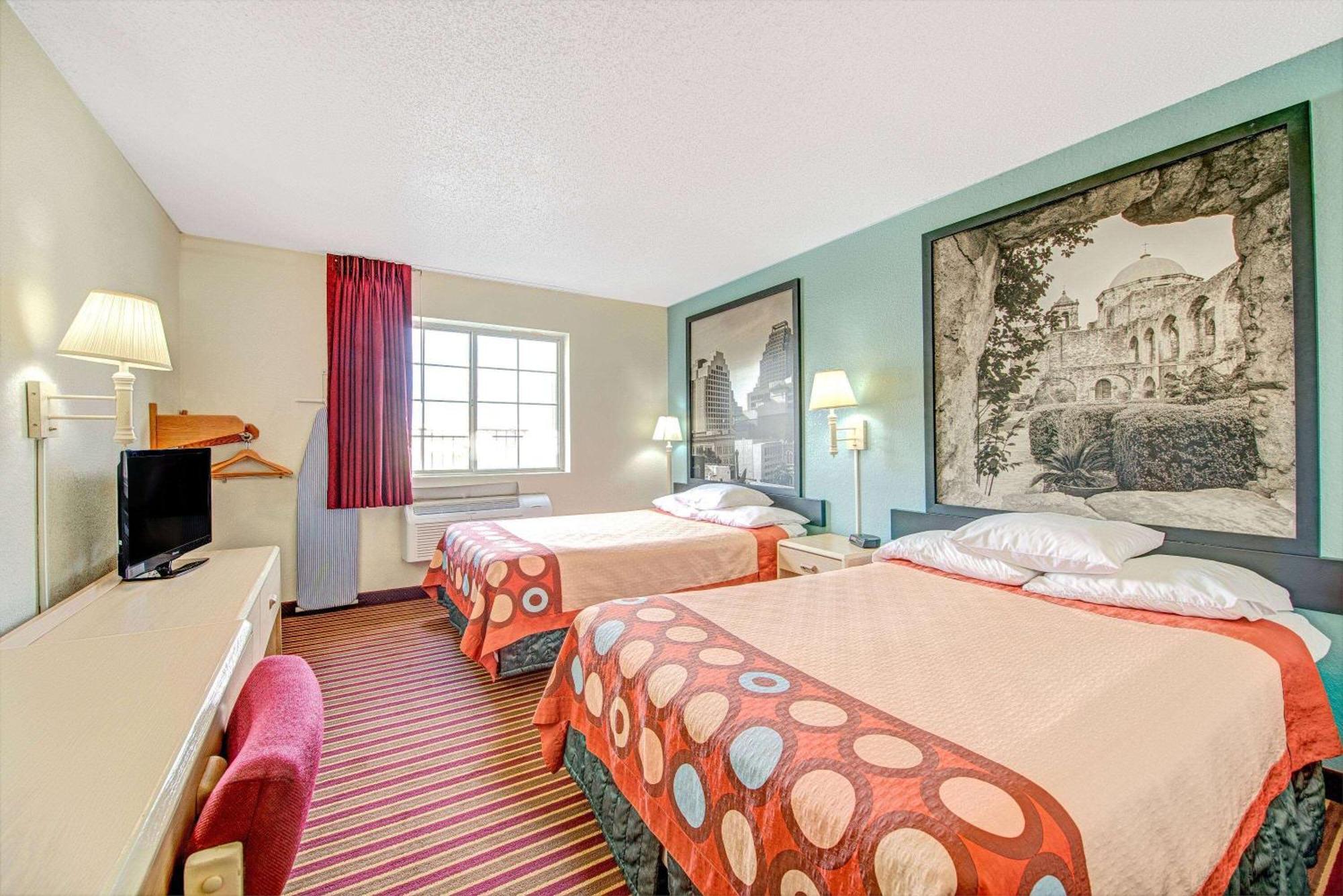 Hotel Super 8 By Wyndham San Antonio/Fiesta Zewnętrze zdjęcie
